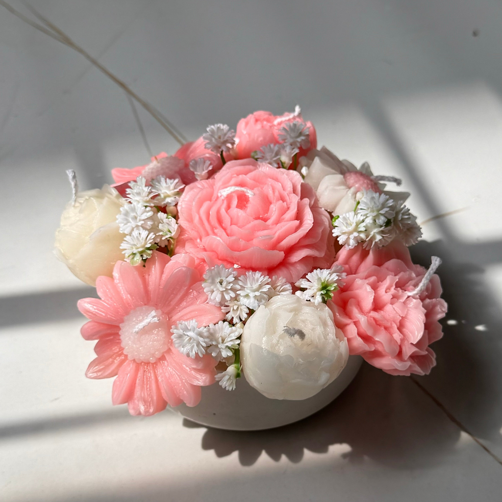 Signature Candle Bouquet