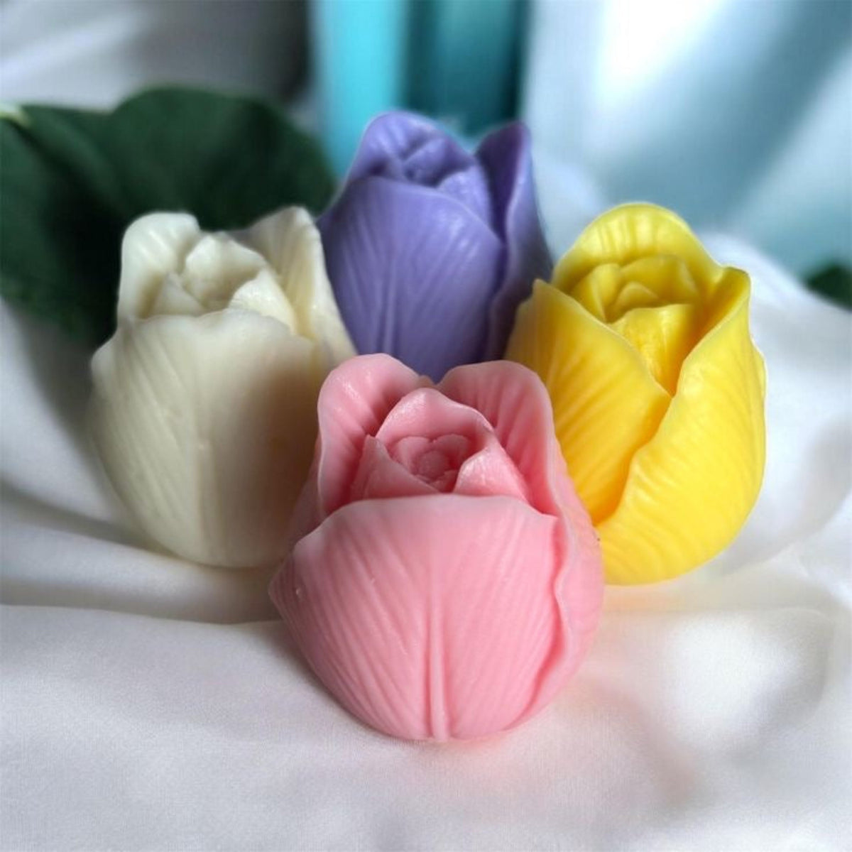Tulip Candle